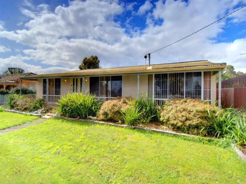 8 Hedrick Street, Buninyong, Vic 3357 Property Details