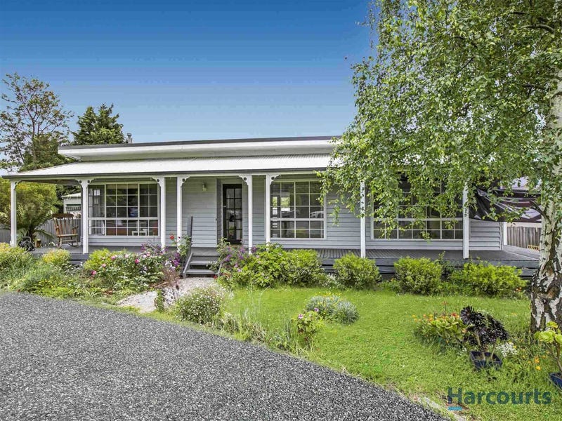 4 Giles Road, Trafalgar, Vic 3824 Property Details