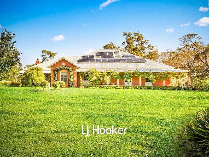 12 Binalong Road, Kenthurst, NSW 2156 Property Details