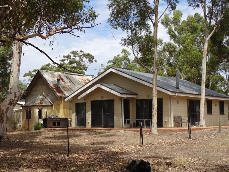 18 Scouler Road, Goulburn Weir, VIC 3608