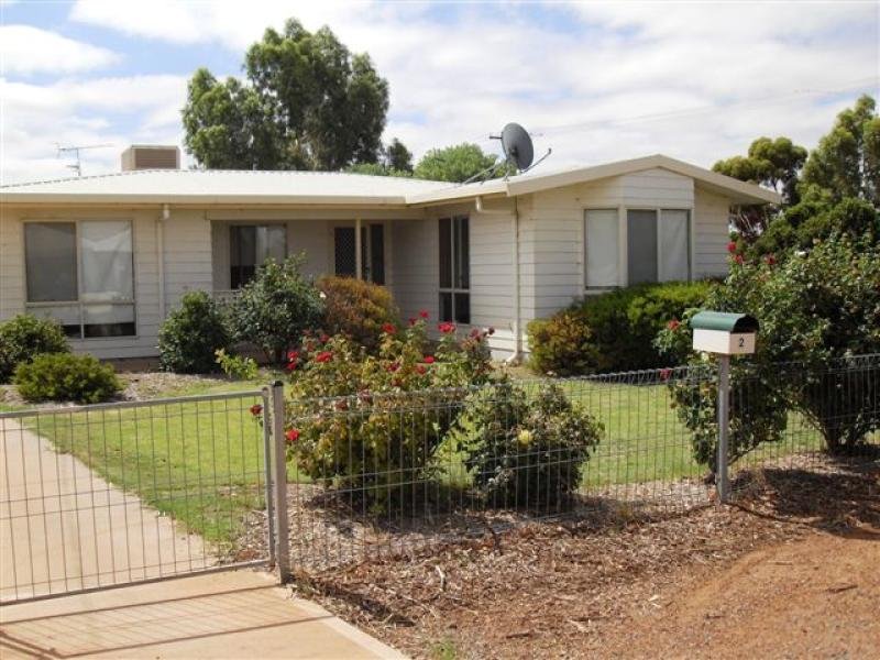 2 Leo Street, Southern Cross, WA 6426