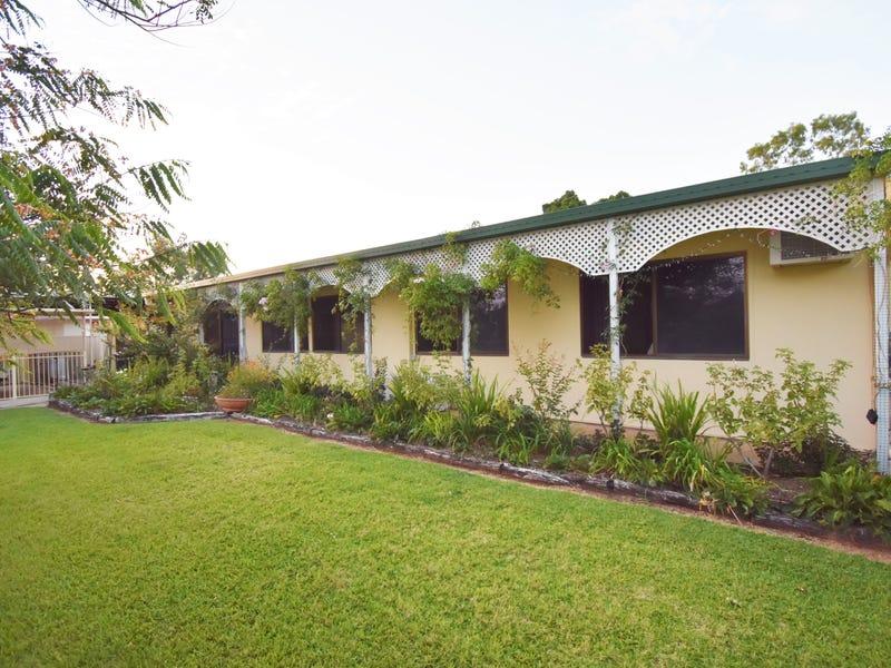 98 Yew Street, Barcaldine, QLD 4725