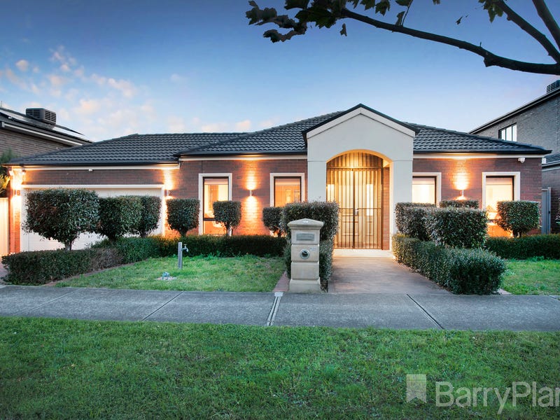 19 Trumpington Terrace (Cambridge Gardens), Attwood, Vic 3049