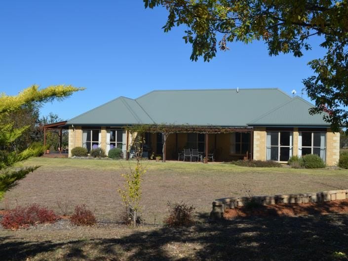 127 Cluny Road, Armidale, NSW 2350