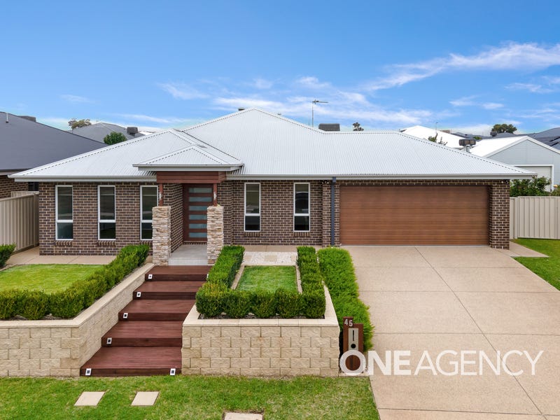 45 Barmedman Avenue, Gobbagombalin, NSW 2650
