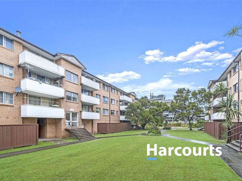 33/2529 Hughes St, Cabramatta, NSW 2166 Property Details