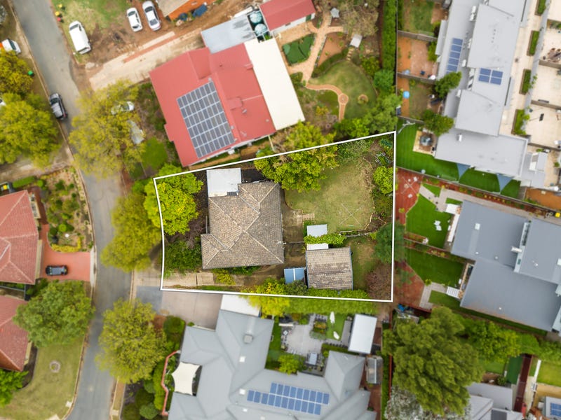 4 Pollock Street, Chifley, ACT 2606 Property Details
