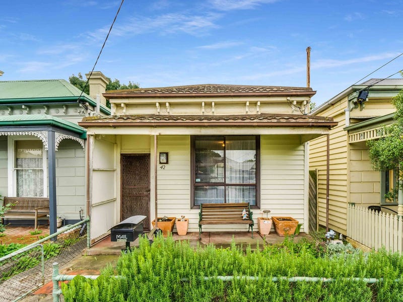 42 Wilkins Street, Newport, VIC 3015