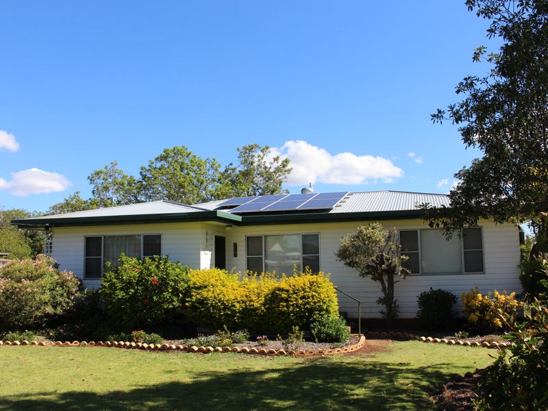 27 Hill Street, Pittsworth, Qld 4356 Property Details