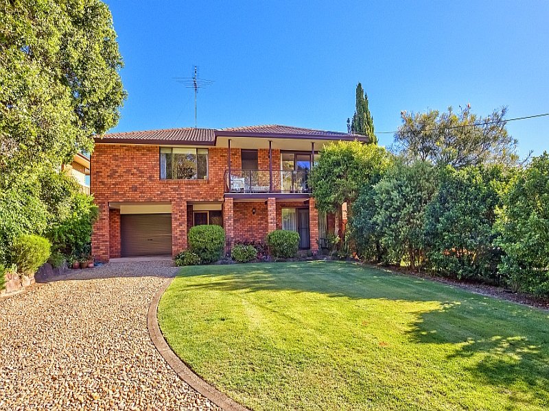 4 Pauline Avenue, Killcare Heights, NSW 2257