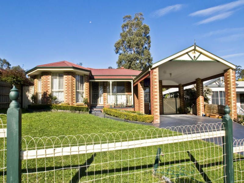 25 Bristol Crescent, Lilydale, Vic 3140 Property Details