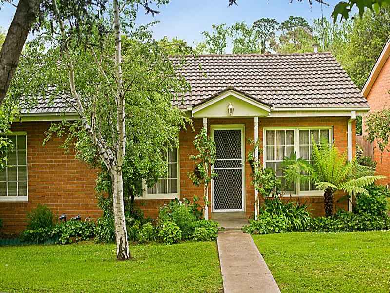 2/35 Pakenham Street, Blackburn, Vic 3130 Property Details