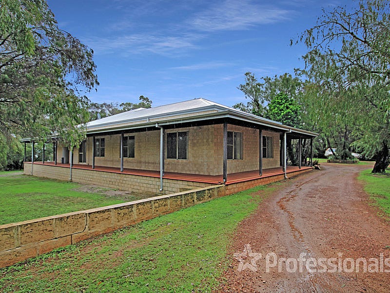 33 Roberts Road, Leschenault, WA 6233 Property Details