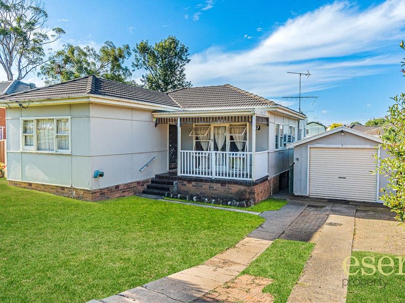 17 Bruce Street, Merrylands, NSW 2160 Property Details