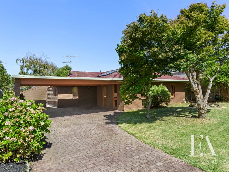 11 Elinbank Drive, Grovedale, Vic 3216 Property Details