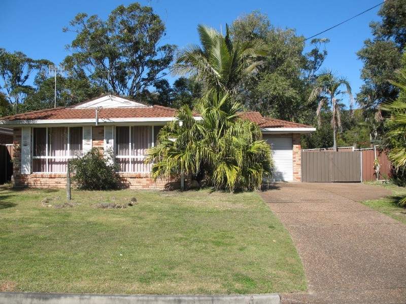 14 Sovereign Cres, Chittaway Bay, NSW 2261