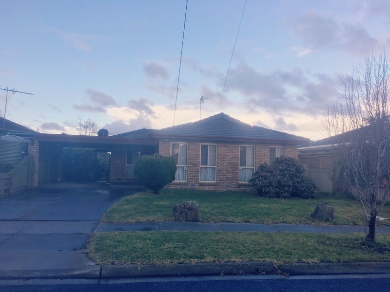 11 Newbold Avenue, Craigieburn, Vic 3064 Property Details