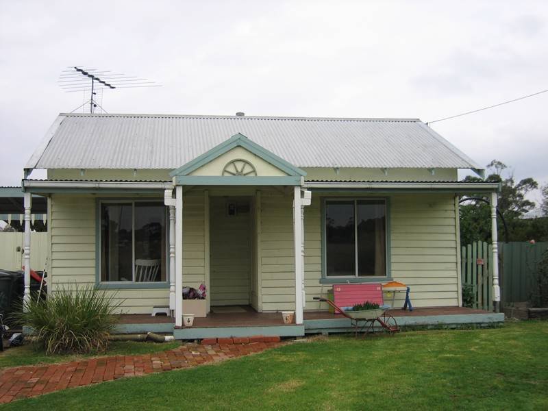 40 Loch Street, Yarragon, Vic 3823 Property Details