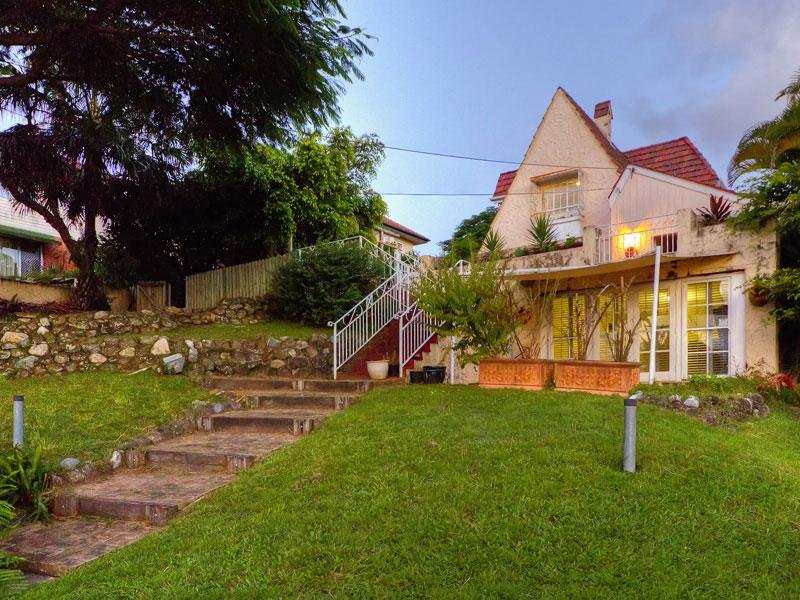 13 Apex St, Clayfield, Qld 4011 Property Details