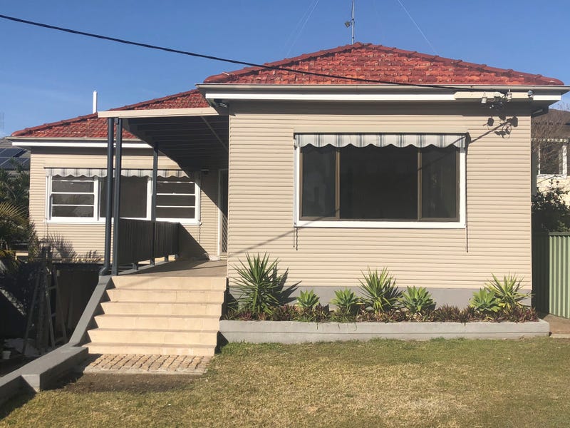 122 Marks Point Road, Marks Point, NSW 2280