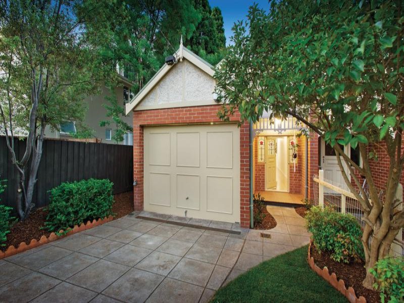 99a Manningtree Road, Hawthorn, Vic 3122 Property Details