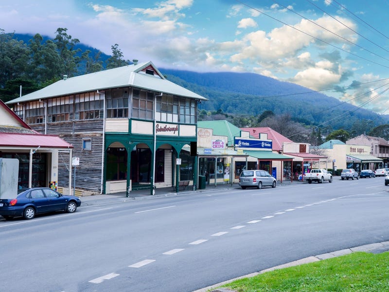 3377 Warburton Highway, Warburton, VIC 3799