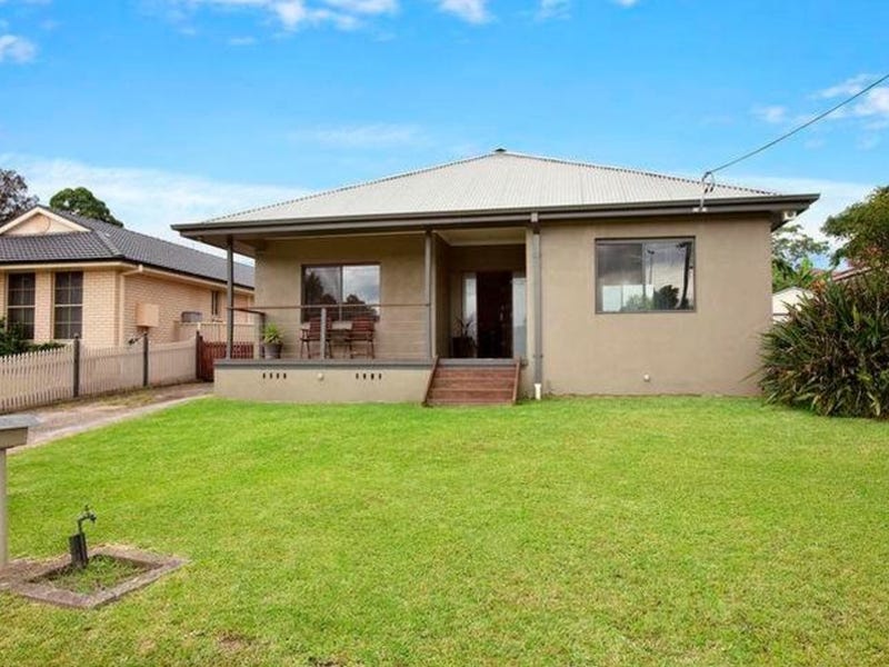 16 Thames Street, West Wollongong, NSW 2500