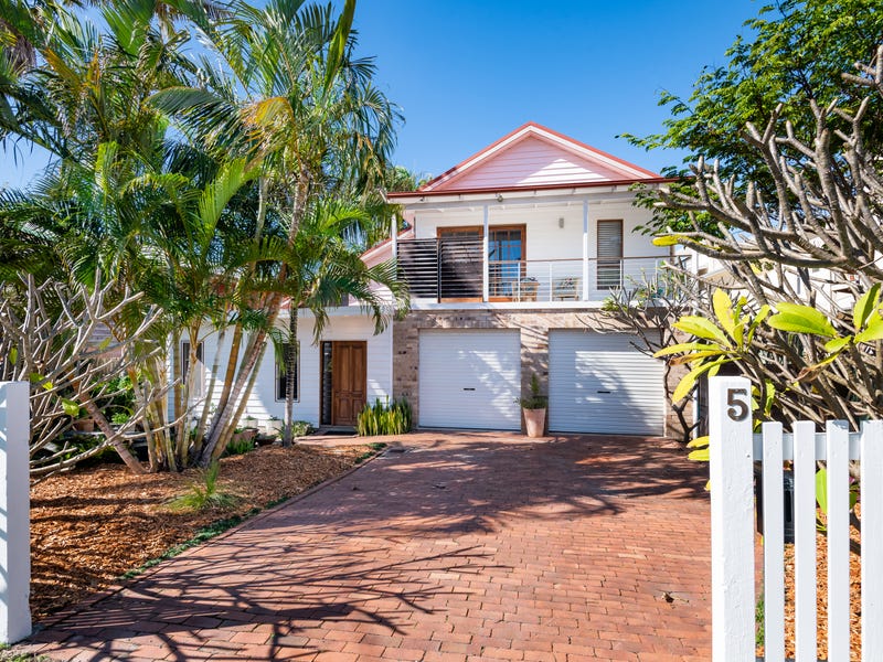 5 Ocean View Crescent, Emerald Beach, NSW 2456 House for Sale