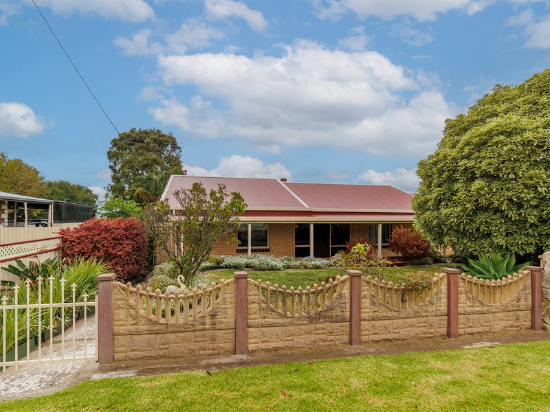 13 Emily Street, Millicent, SA 5280 House for Sale