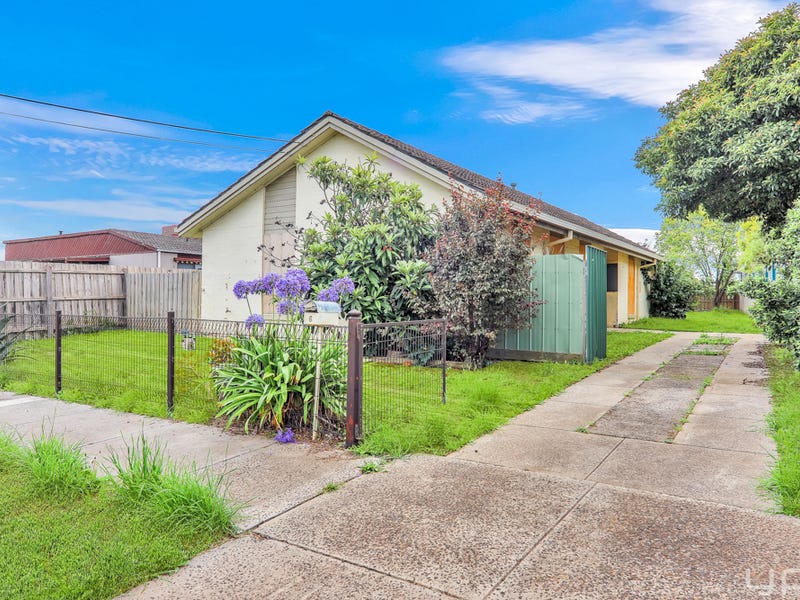 6 Ceres Court, Meadow Heights, VIC 3048