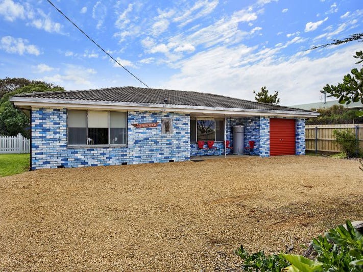 10 Newfield St, Peterborough, Vic 3270 Property Details