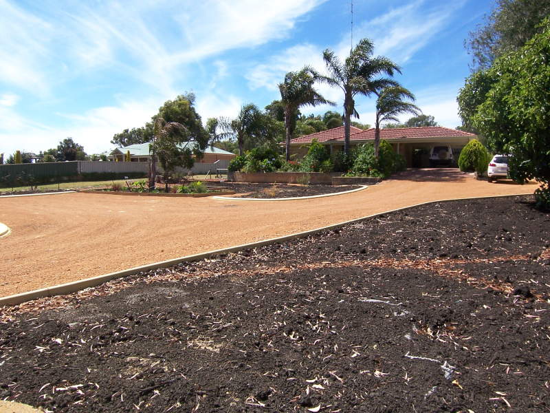 8 Laura Ave, Australind, WA 6233 Property Details