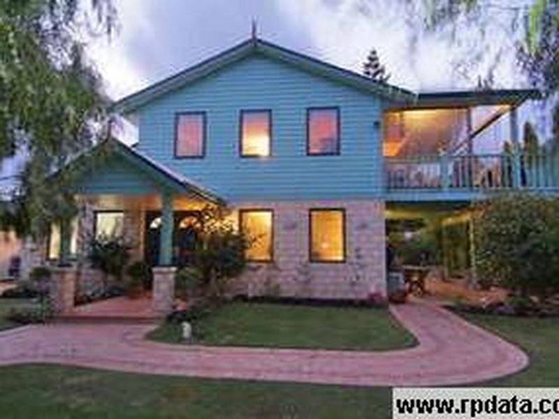 9 Elmore Road, Quindalup, WA 6281 Property Details