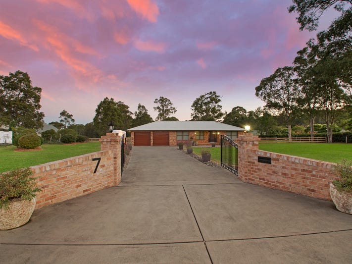 7 Forsythe Parade, Black Hill, NSW 2322