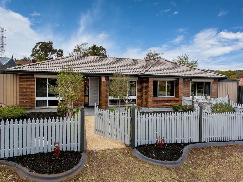 10 Acorn Street, Aberfoyle Park, SA 5159 Property Details