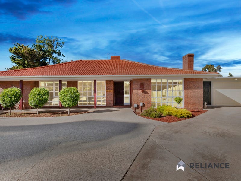 3 Bruthen Court, Brookfield, Vic 3338 House for Sale