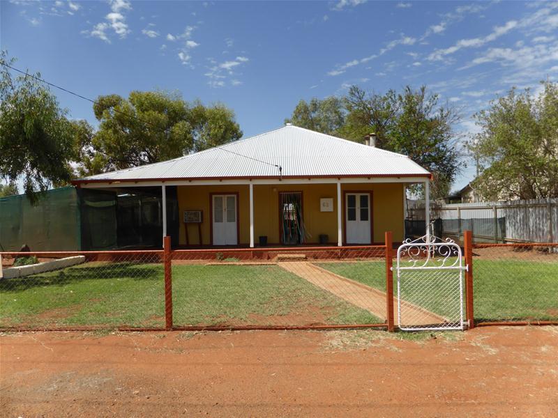 62 Watson Street, Mount WA 6638