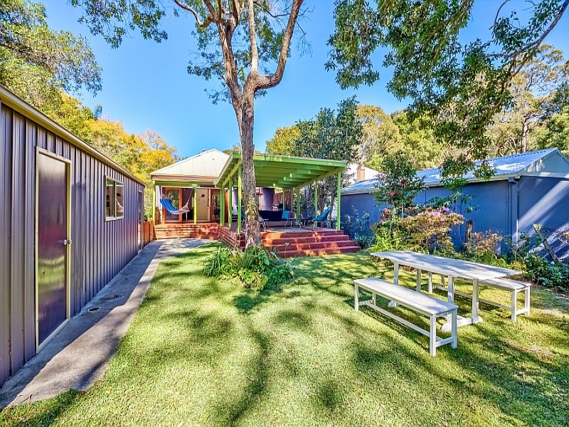 36 Emerald Avenue, Pearl Beach, NSW 2256