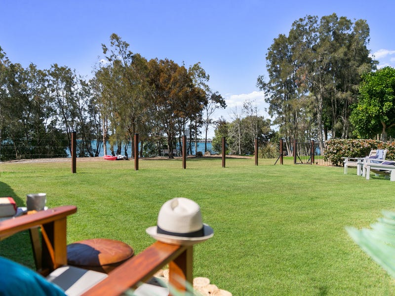 Sold Property Prices & Auction Results in Redcliffe, QLD 4020 (+1