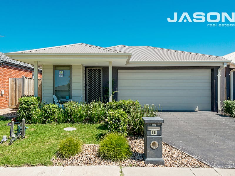 10 Straw Flower Circuit, Greenvale, VIC 3059