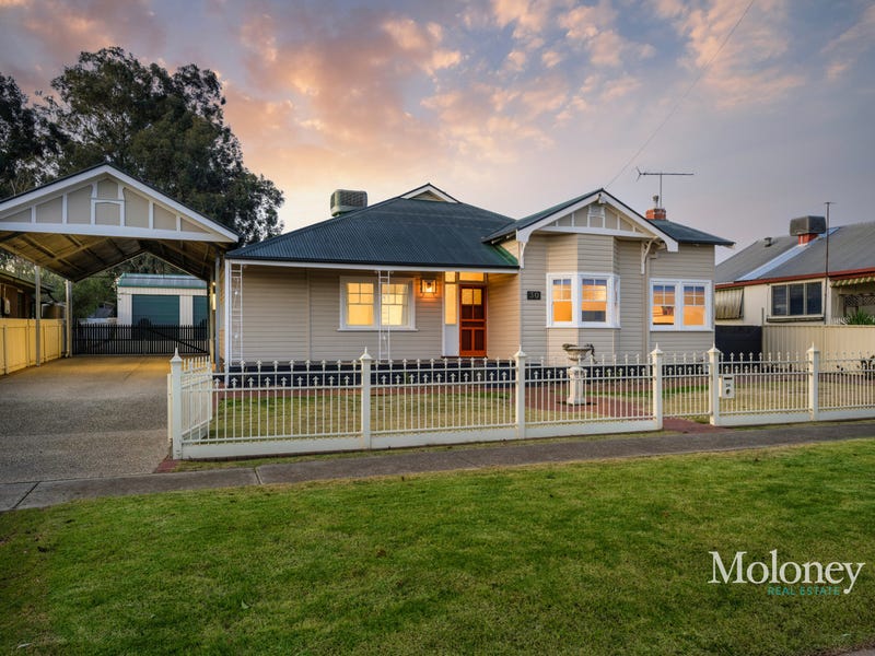 30 Birdwood Street, Corowa, NSW 2646