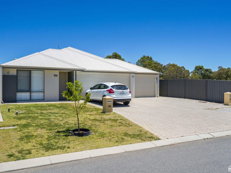 10 Lomond Way, Seville Grove, WA 6112