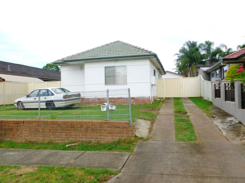 80 Montgomery Road, Bonnyrigg, NSW 2177