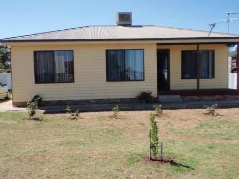 441 Moama St, Hay, NSW 2711 Property Details