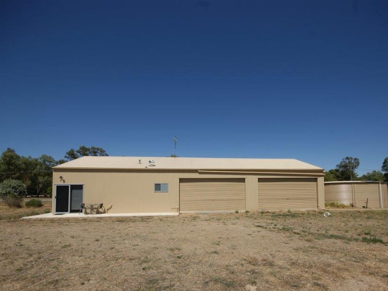 585593 Henry Street, Deniliquin, NSW 2710