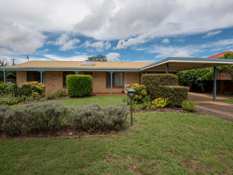 4 Hazel Street, Centenary Heights, QLD 4350 4 Hazel Street, Centenary Heights, QLD 4350