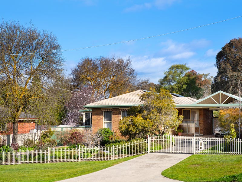 24 Yeats Street, Castlemaine, VIC 3450