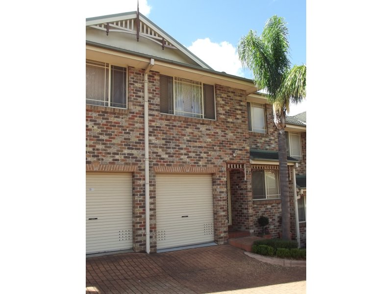 4/26 Holland Cres, Casula, NSW 2170