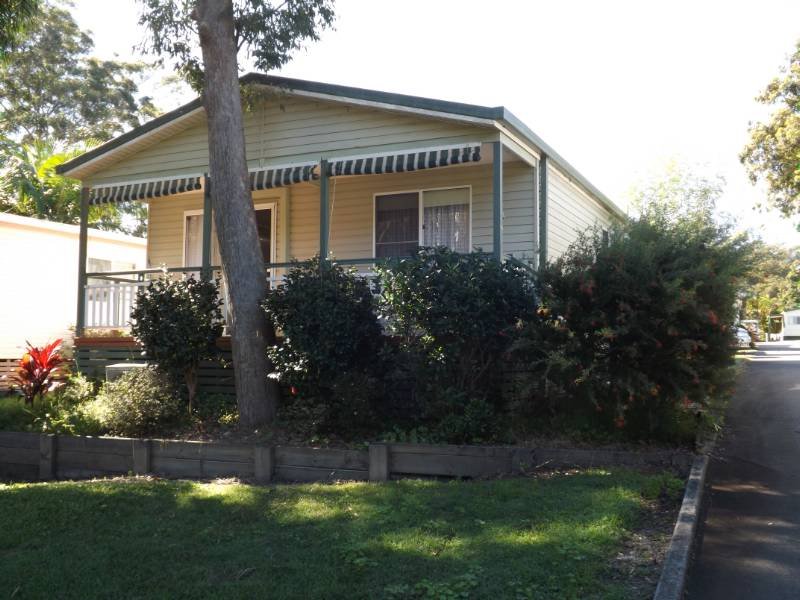 Site 94 Diamond Waters Caravan Park, Dunbogan, NSW 2443 Property Details