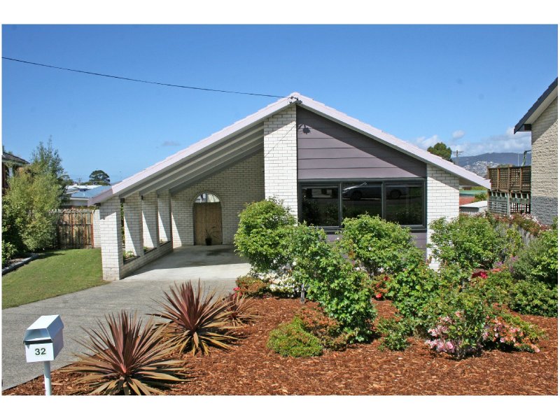 32 Tanundal Street, Howrah, Tas 7018 Property Details